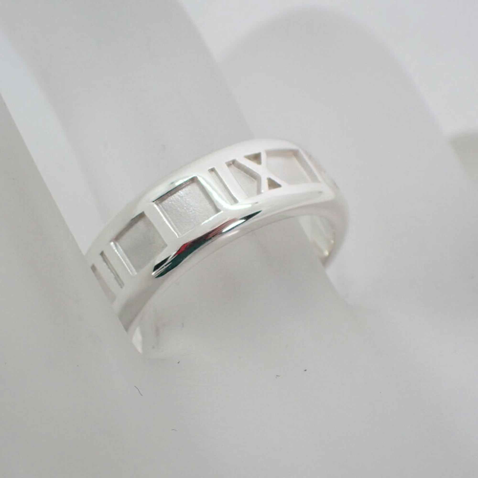 925 Silver Ring Size 12.5 G277