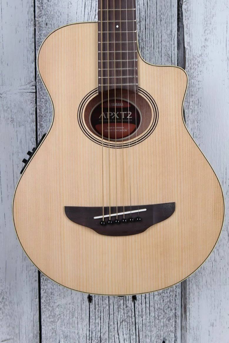 3/4-Size Acoustic-Electric Cutaway with bag C83813