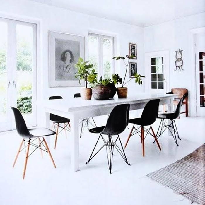 Teal Molded Plastic Dining Chairs with Black Wire Legs D524783