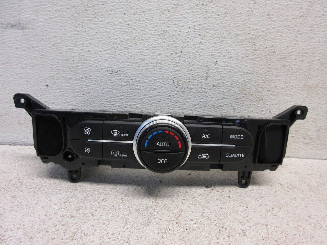 Pre-Owned Kia Soul Heat A/C Temperature Control Unit Z42232