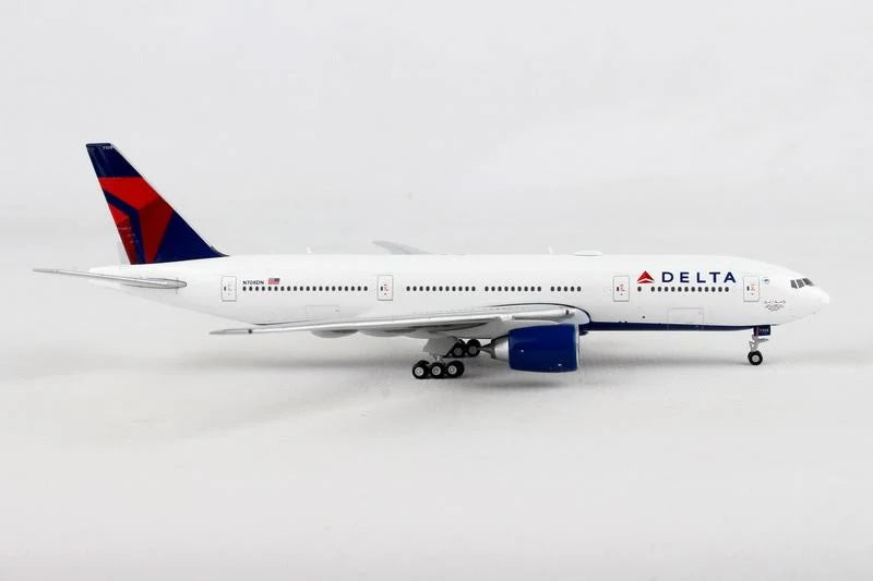 1:400 Boeing 777-200LR Delta Air Lines J39552
