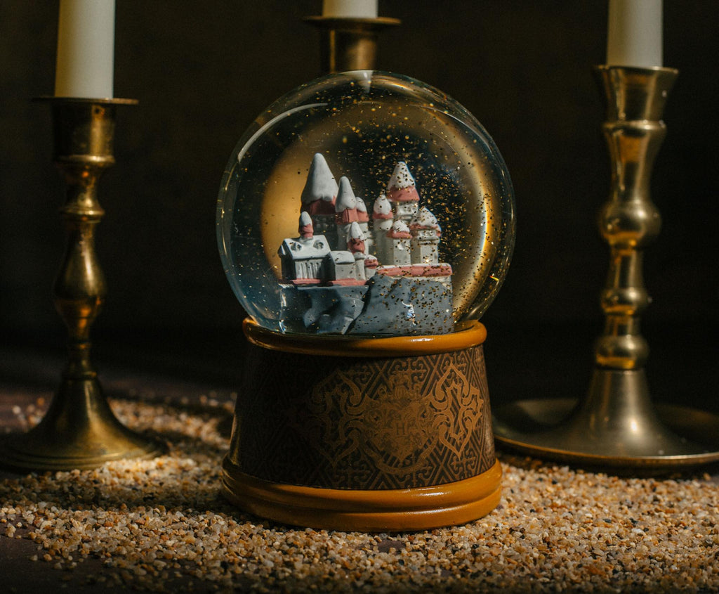 Harry Potter Hogwarts Castle Collectible Snow Globe I62497