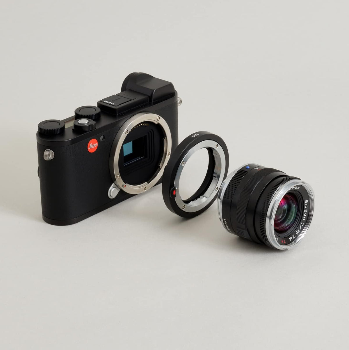 Lens Mount Adapter for Leica M Lens to Leica L Camera Body Z911441