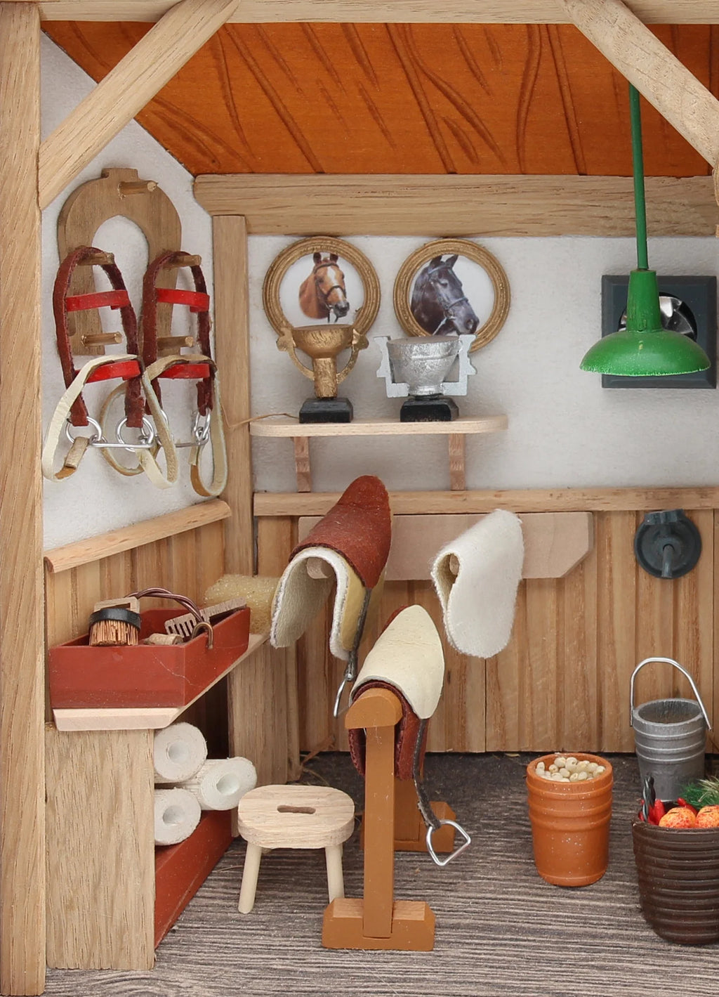 Horse Stable F23200