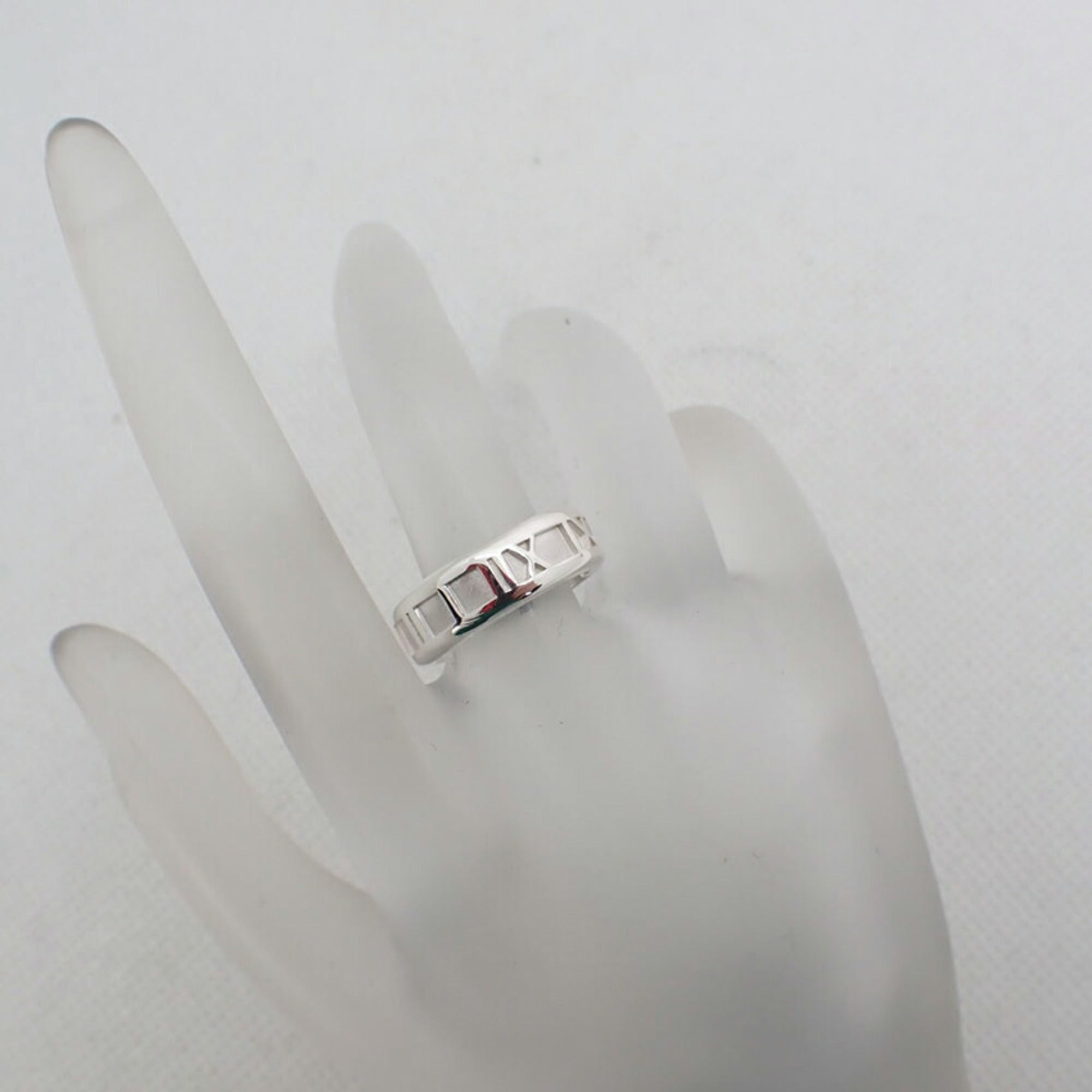 925 Silver Ring Size 12.5 G277