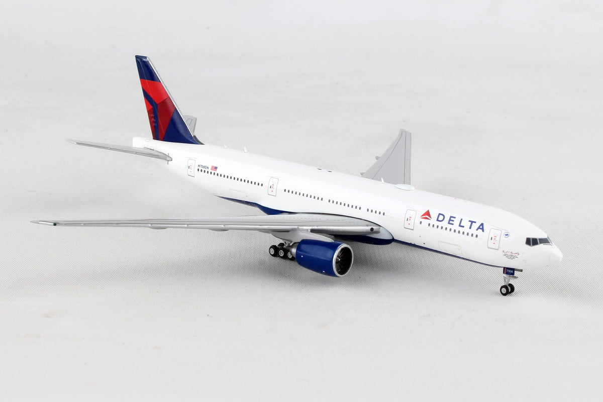 1:400 Boeing 777-200LR Delta Air Lines J39552