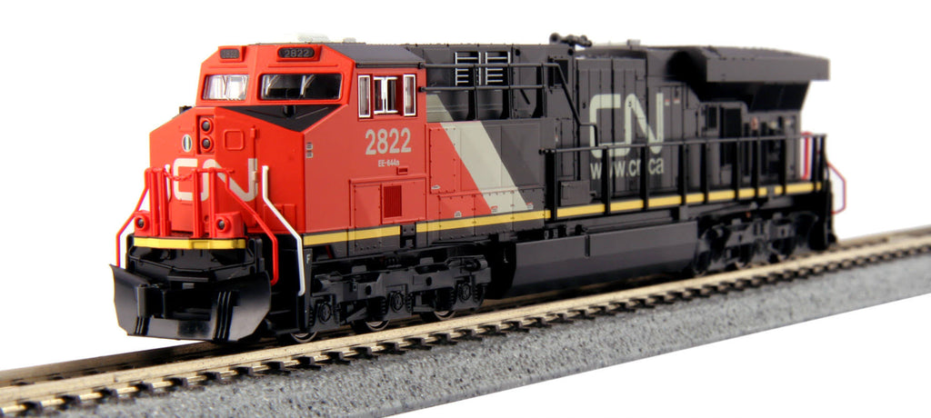 N Scale ES44AC CN Locomotive Freight Starter Set C884