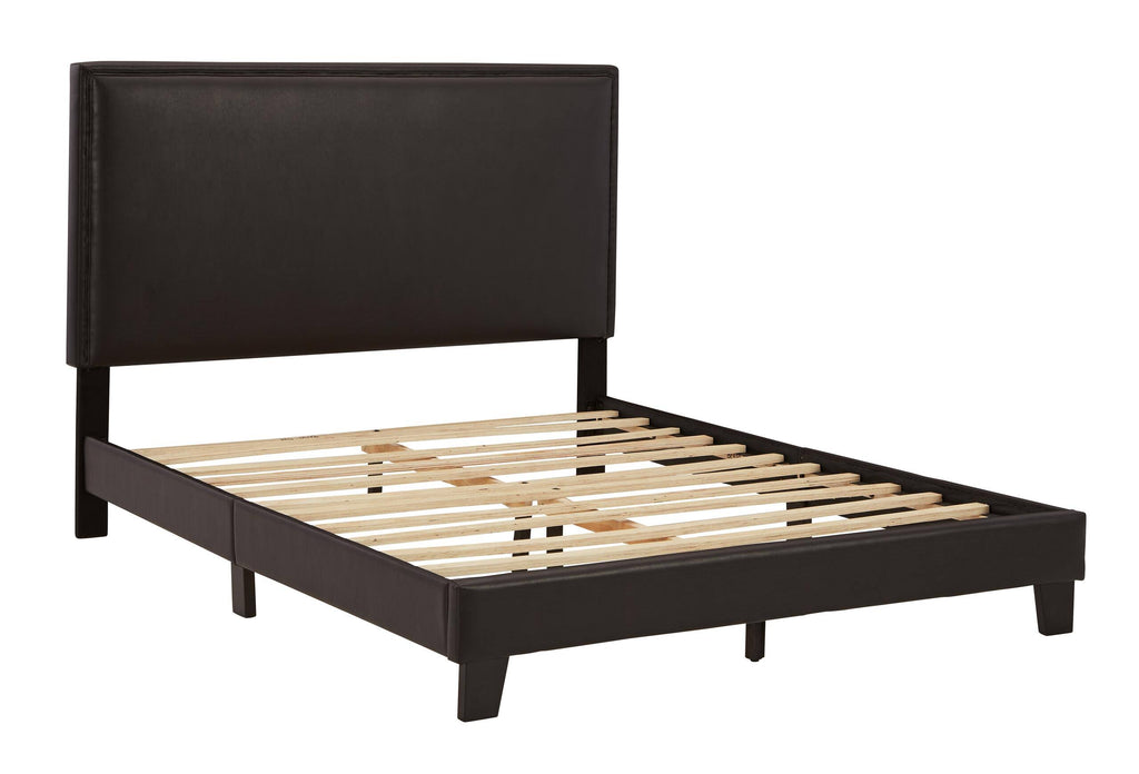 Queen Upholstered Bed S2085