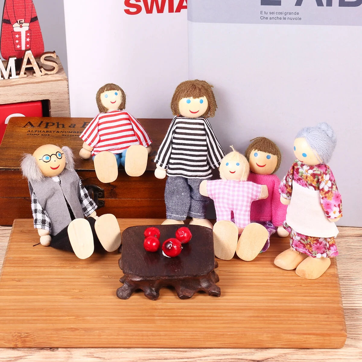 7pcs Wooden Dolls Pretend Play Set F8566
