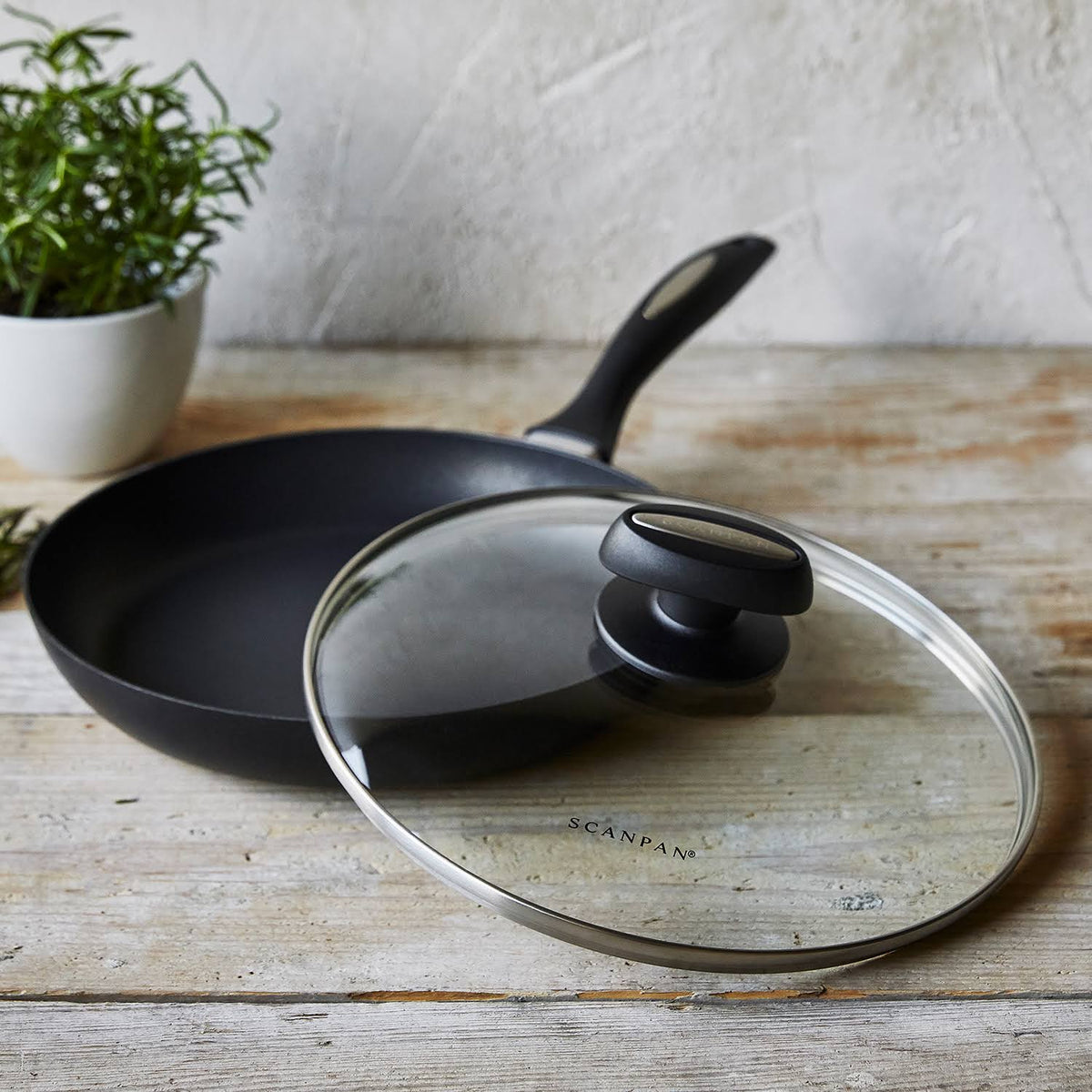 14x22 Skillet with Lid W706942