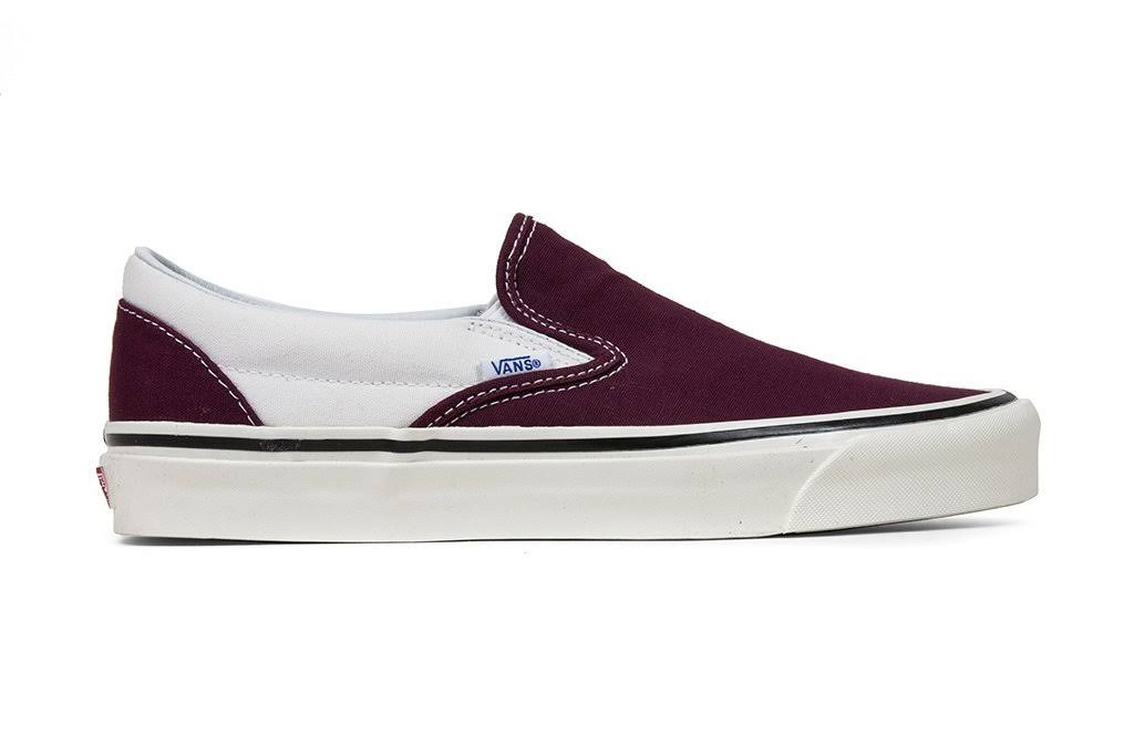 Burgundy White Slip-On Shoes O588896