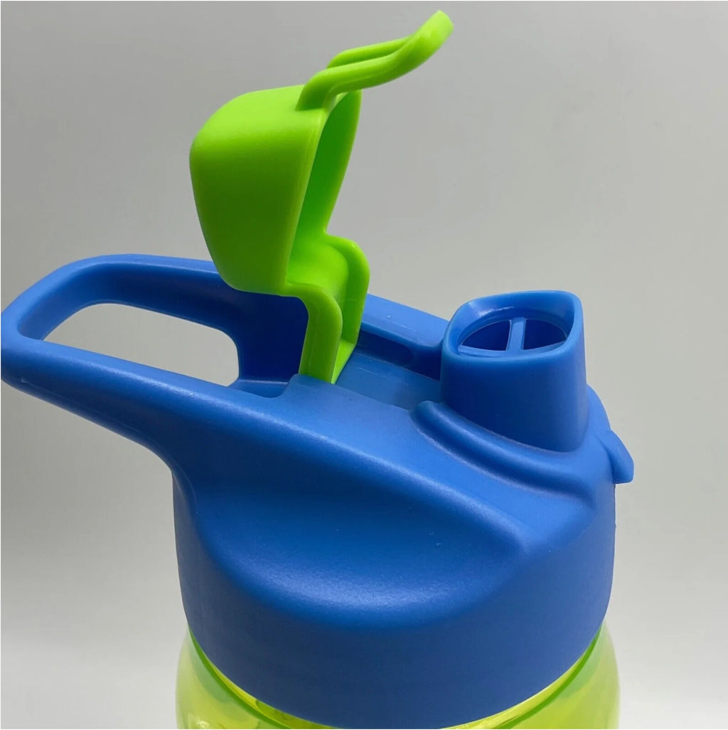 Green Water Bottle 20 oz Reusable Plastic N67744